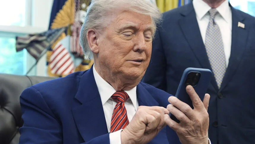 Смартфон Trump Mobile раптово подорожчав на 50%: характеристики при цьому не змінилися
